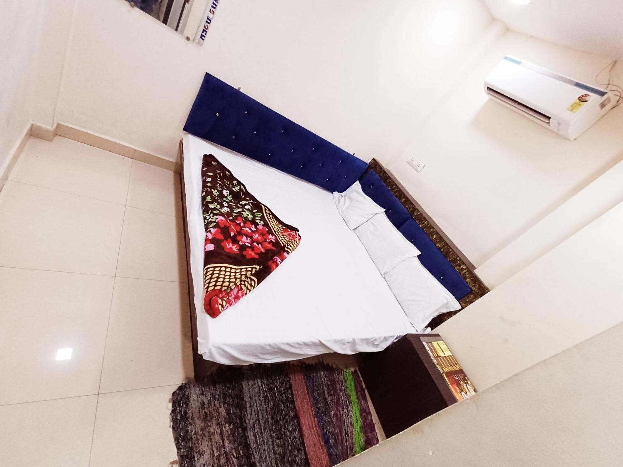 Blue Tower Hotel Ujjain Exterior photo